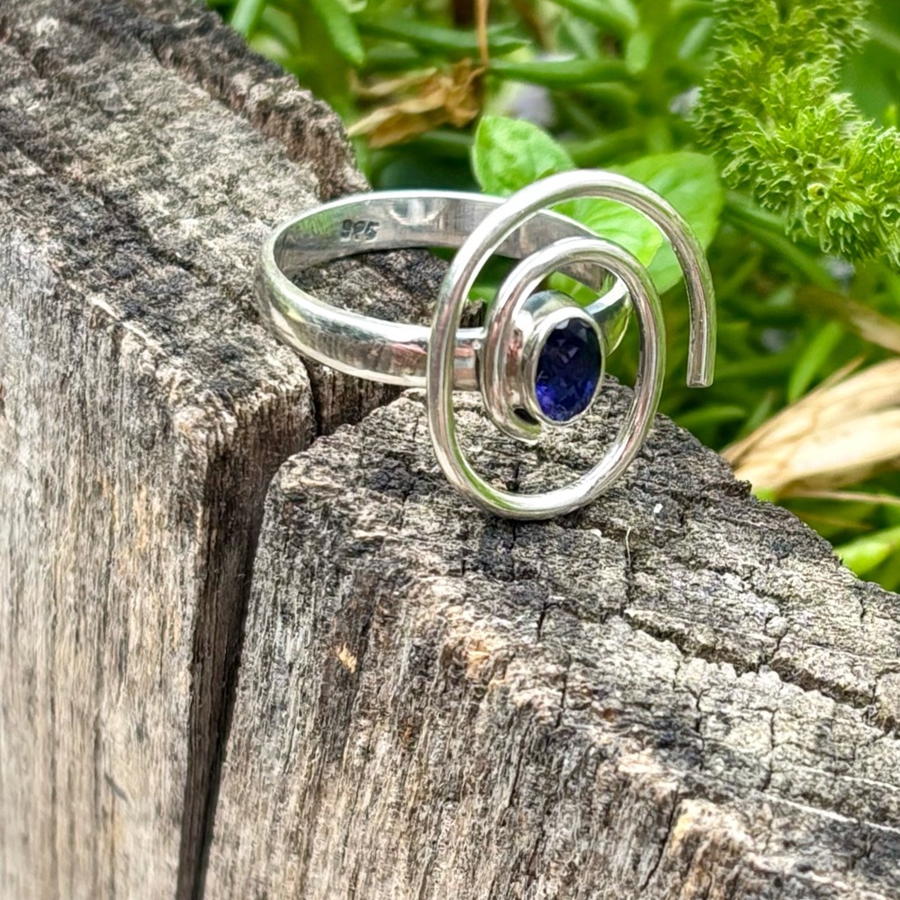 Iolite Ring - image 5